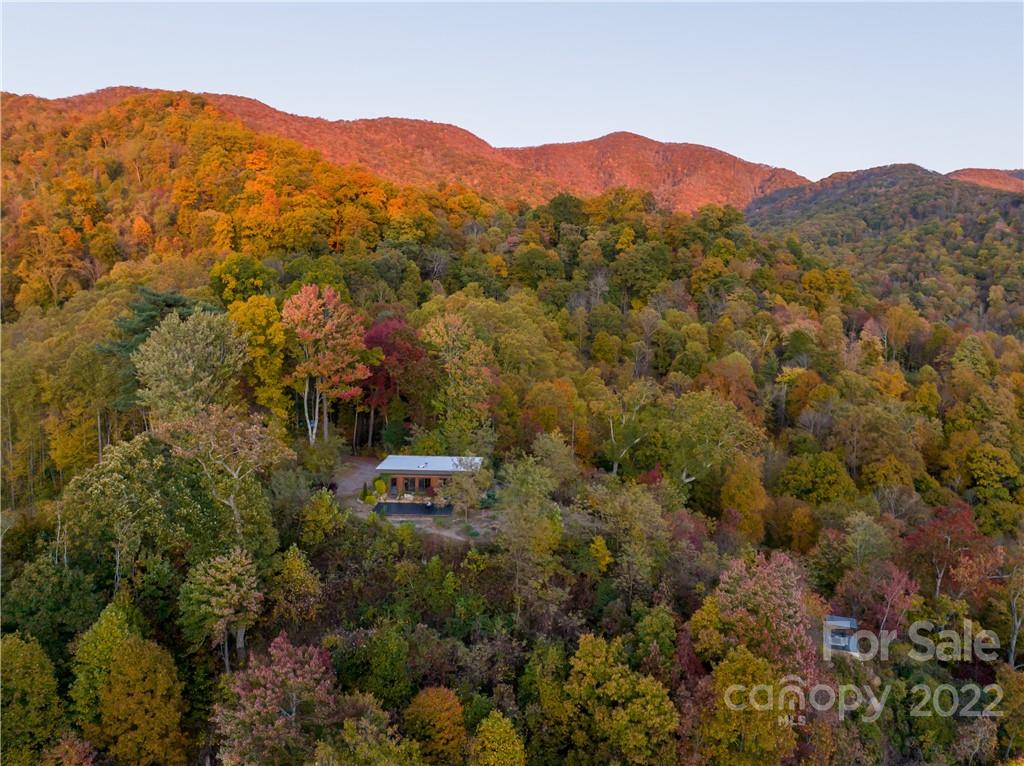 510 Blackberry Inn Road Weaverville NC 28787