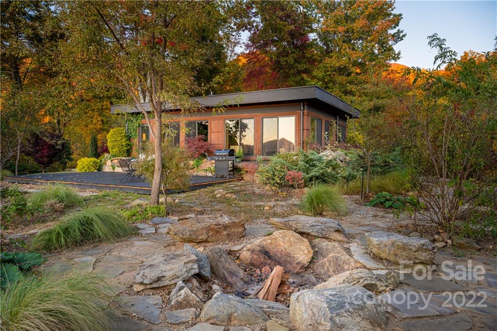 510 Blackberry Inn Road Weaverville NC 28787