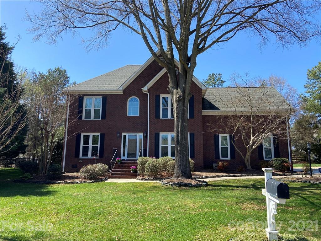 907 Cresthaven Court NW Concord NC 28027