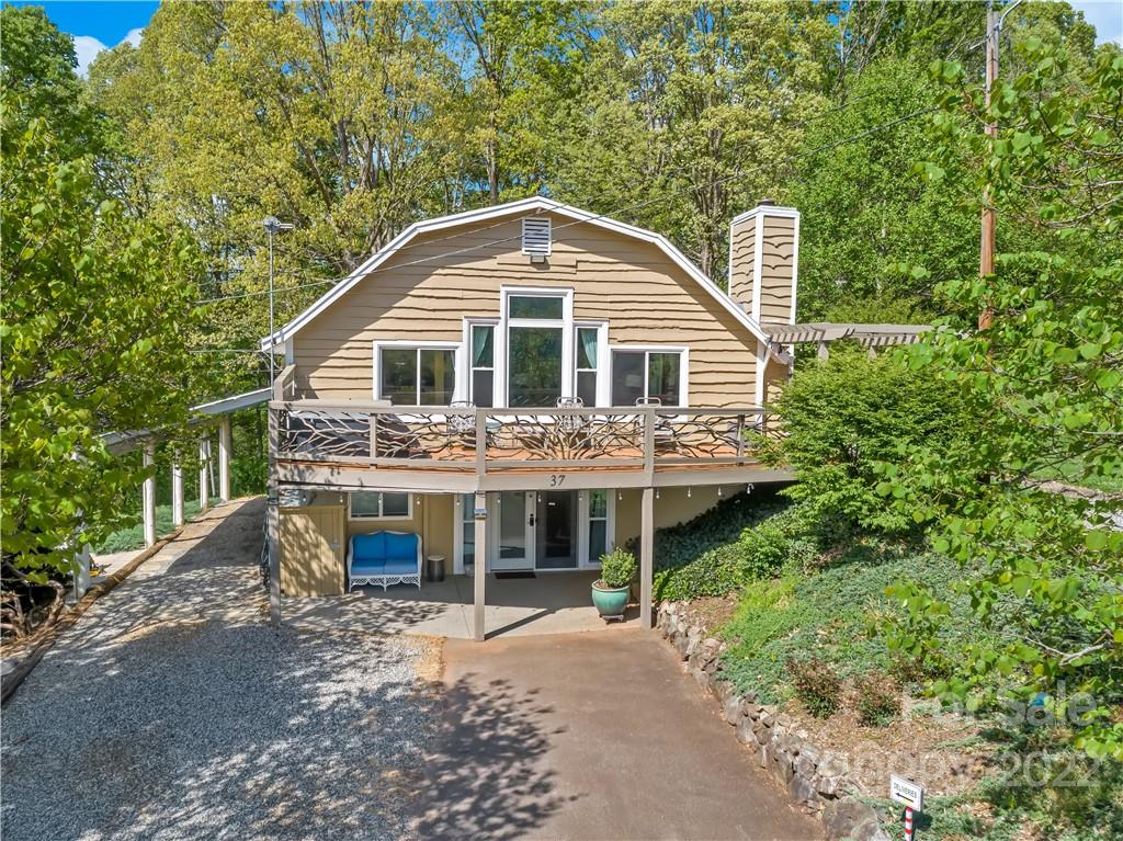 37 & 39 Oak Hall Drive Leicester NC 28748
