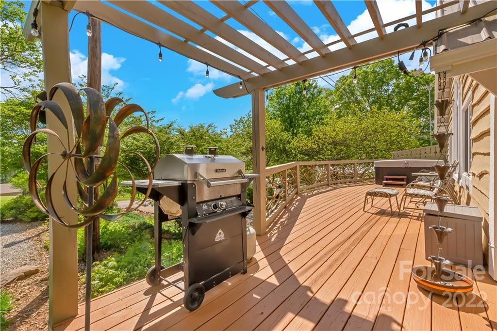 37 & 39 Oak Hall Drive Leicester NC 28748