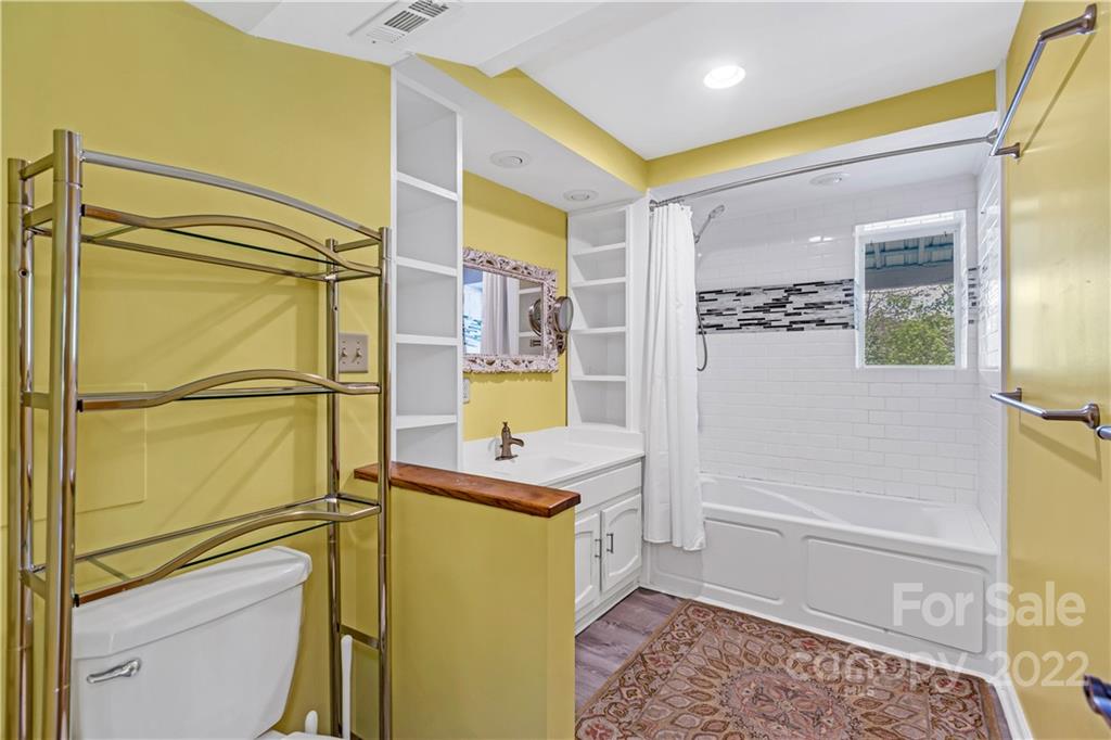 37 & 39 Oak Hall Drive Leicester NC 28748