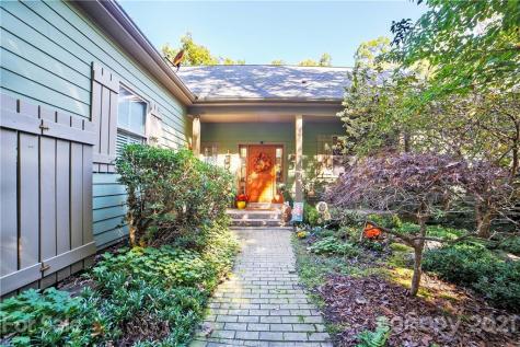 856 Soquili Drive Brevard NC 28712