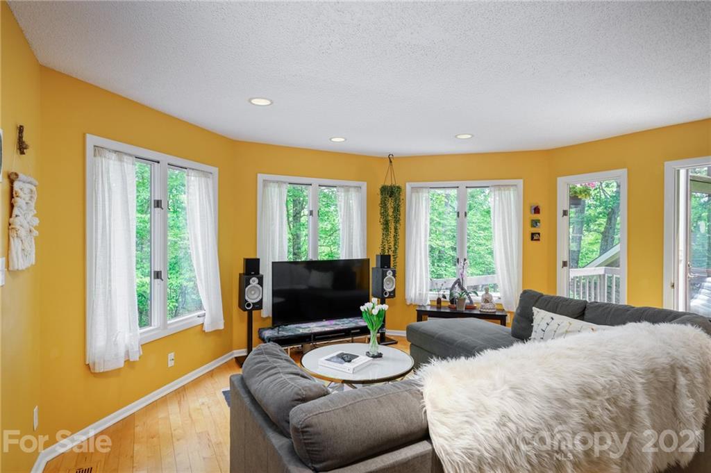 48 Whitaker View Road Fairview NC 28730