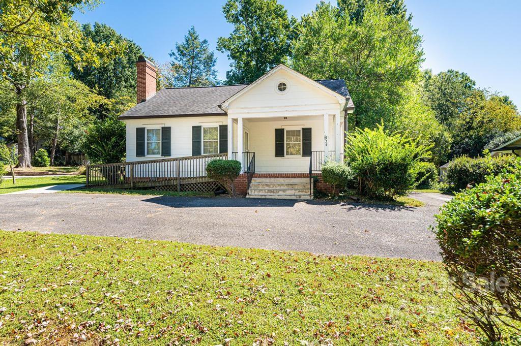 534 10th Street Drive NW Hickory NC 28601