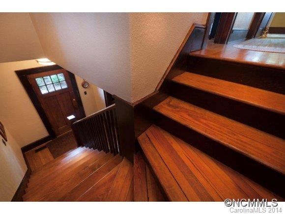 28 Arborvale Road Asheville NC 28801