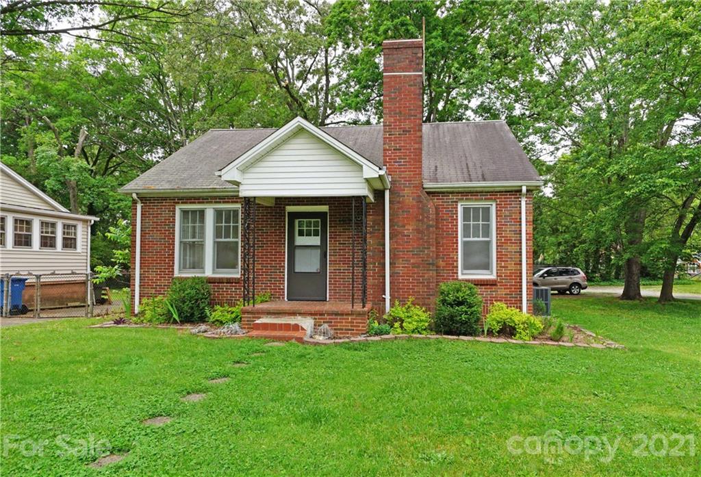 1217 11th Street NE Hickory NC 28601