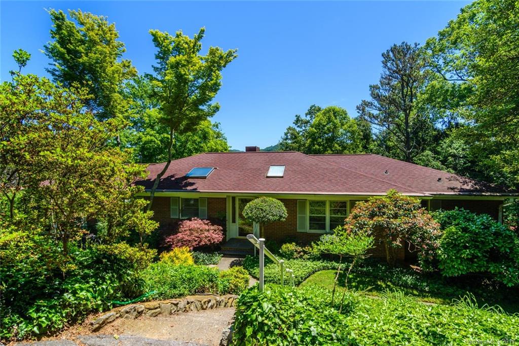 104 Cambridge Road Asheville NC 28804