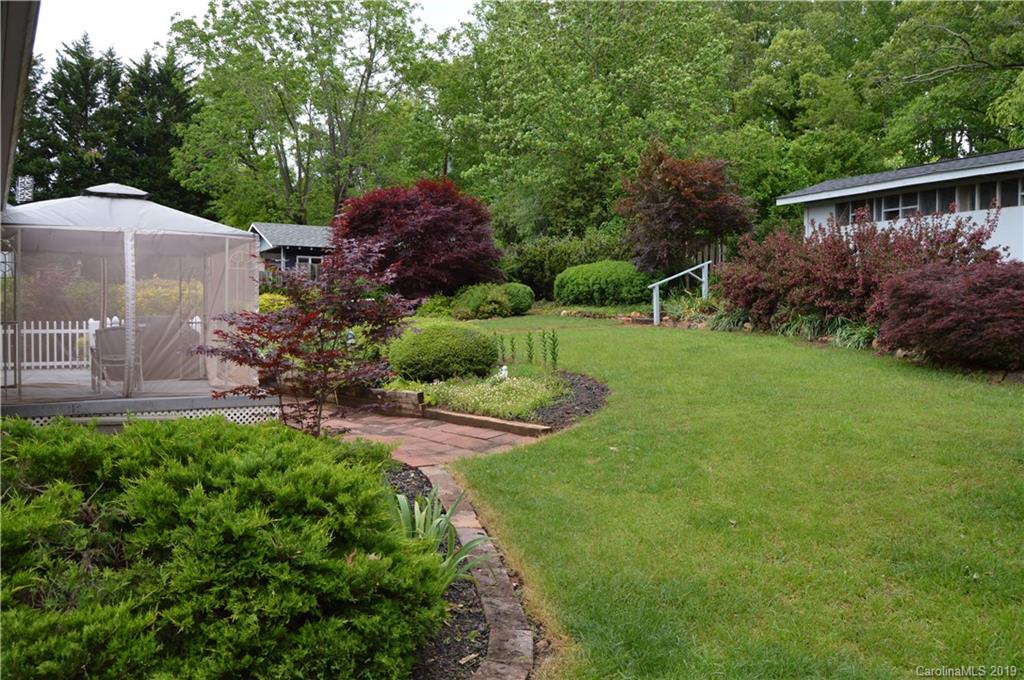 15 Glen Meadows Road Arden NC 28704
