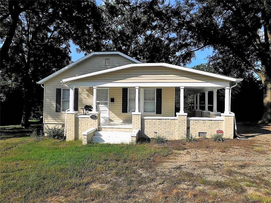 1438 13th Avenue Ne Hickory NC 28601