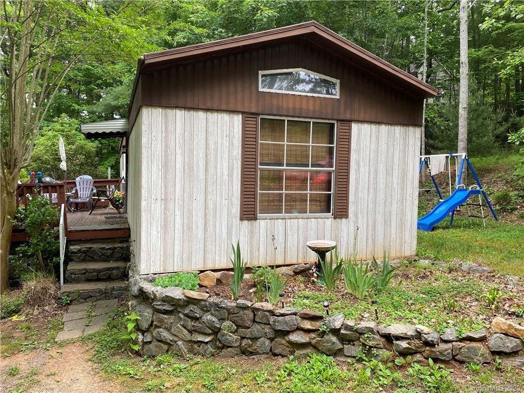 24 Bannister Drive Asheville NC 28804