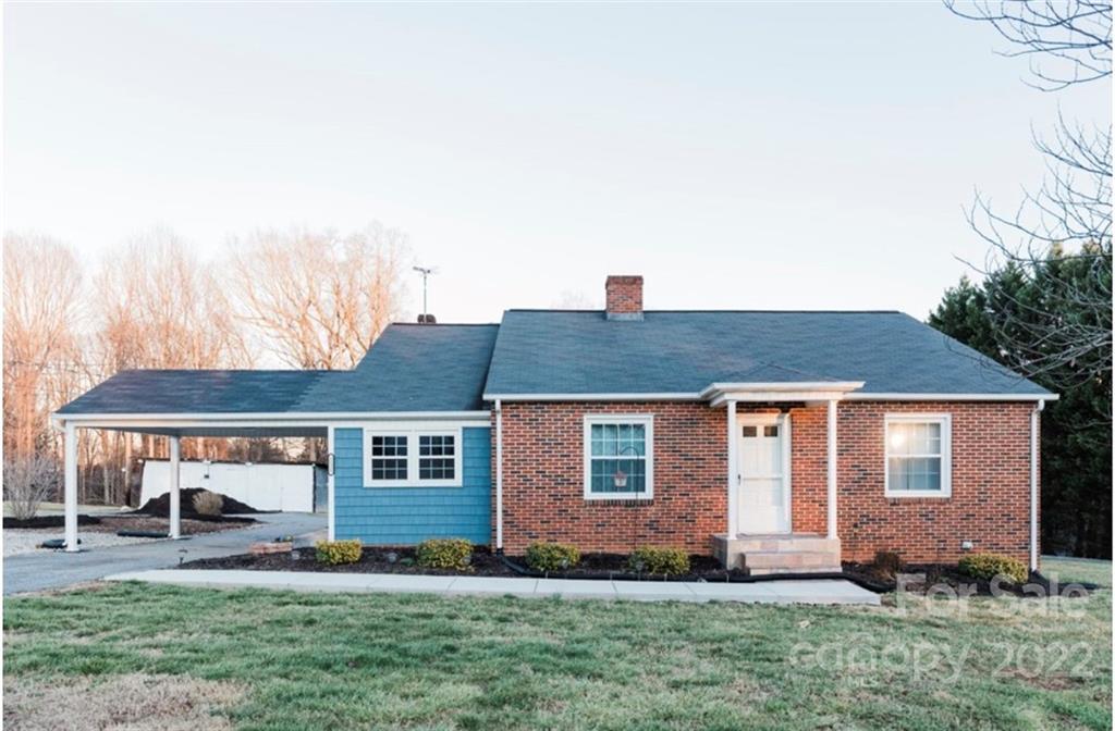 1121 27th Street Drive SE Hickory NC 28602