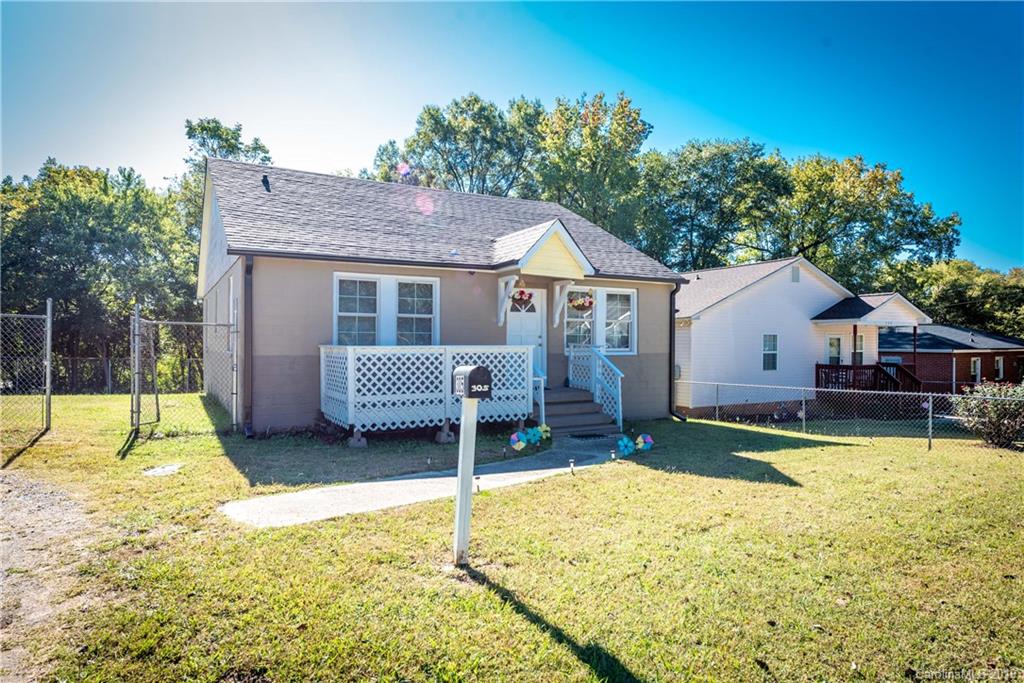 305 Lander Street Charlotte NC 28208