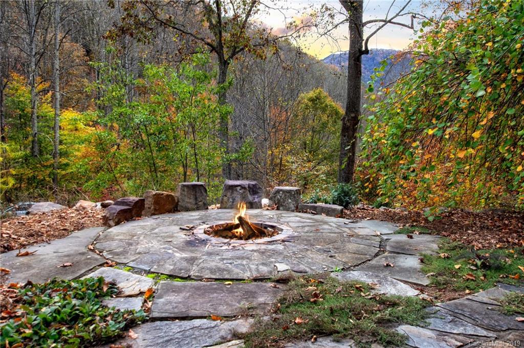 10 Timbersong Drive Weaverville NC 28787