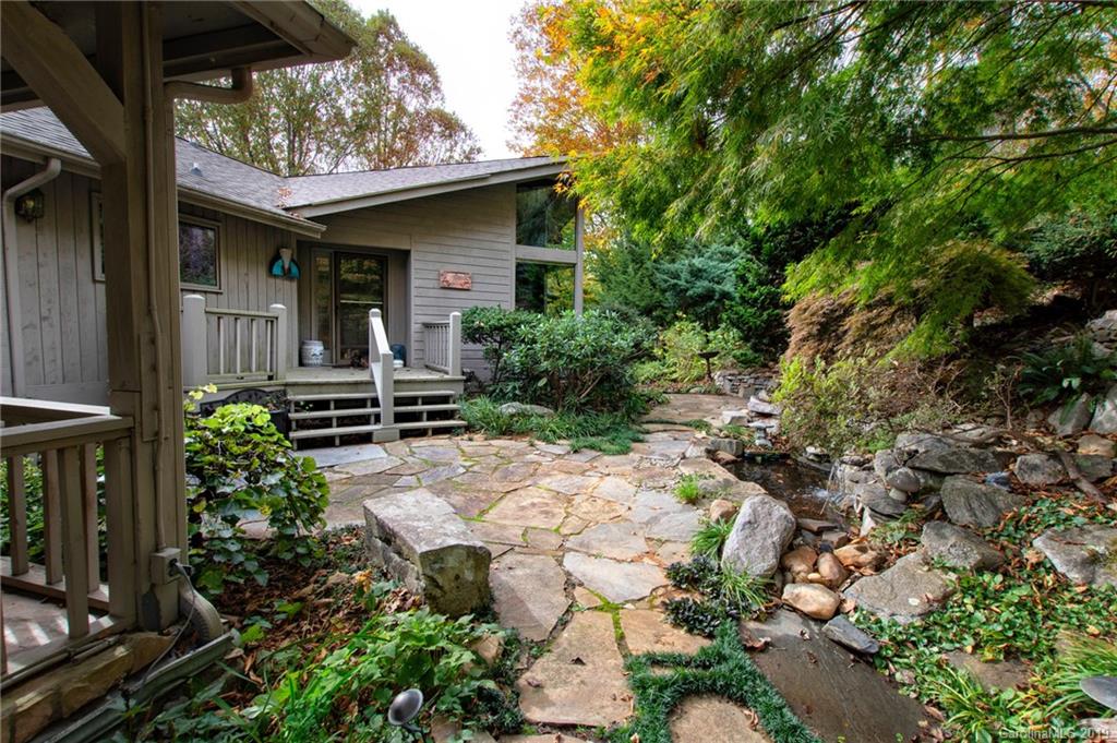 10 Timbersong Drive Weaverville NC 28787