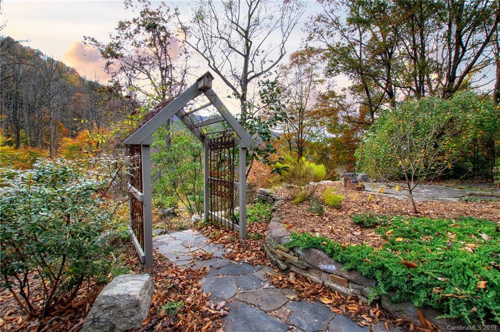 10 Timbersong Drive Weaverville NC 28787