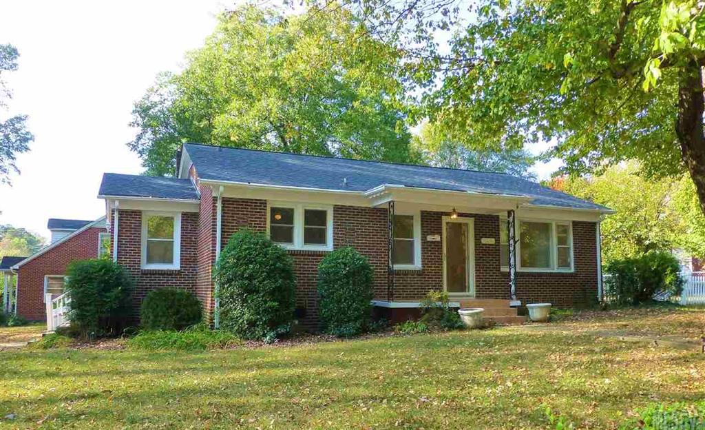 1509 3rd Street NW Hickory NC 28601