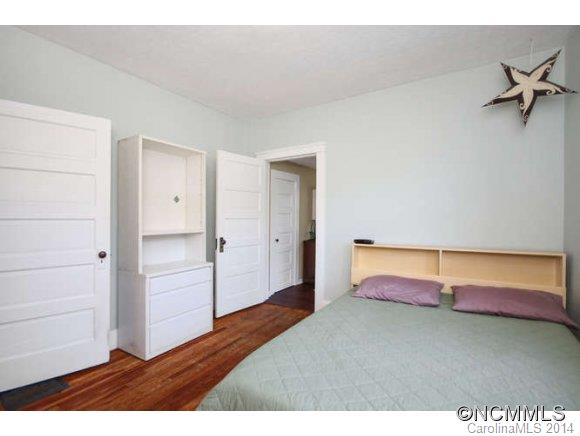 5 Temple Avenue Asheville NC 28804