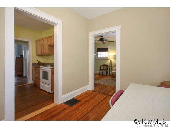5 Temple Avenue Asheville NC 28804