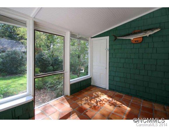 5 Temple Avenue Asheville NC 28804