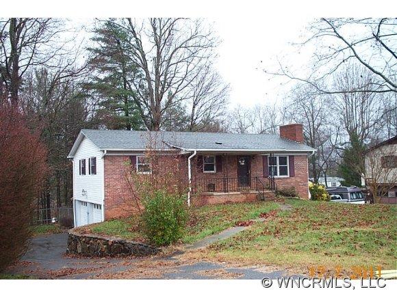 17 Hickory Drive Asheville NC 28806