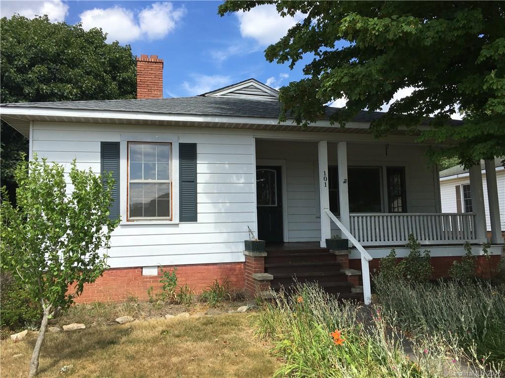 101 Barker Street Swannanoa NC 28778