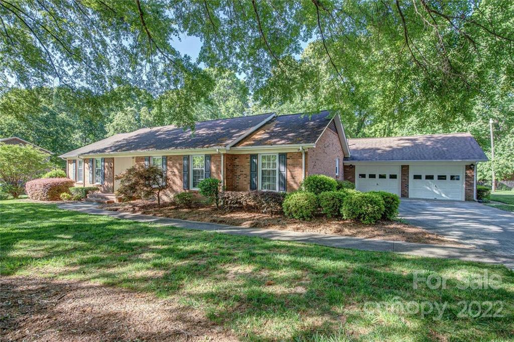 2421 Woodleigh Drive Gastonia NC 28056