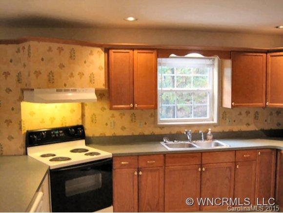 24 Beckett Drive Mills River NC 28759