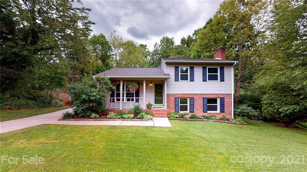 6 Crandon Court Asheville NC 28804