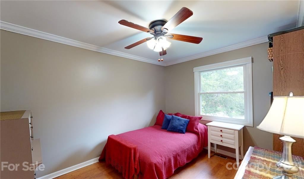 6 Crandon Court Asheville NC 28804