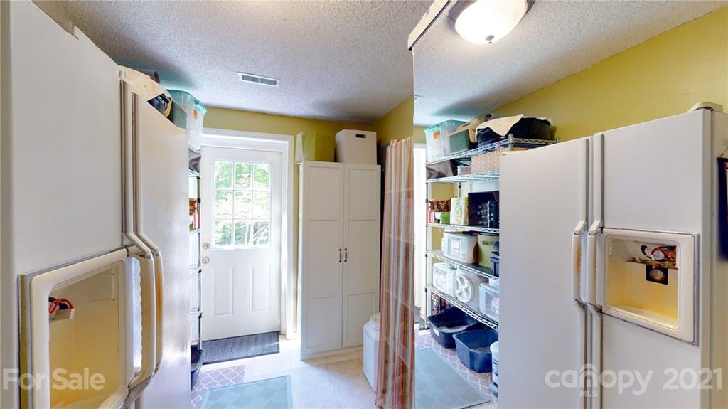6 Crandon Court Asheville NC 28804