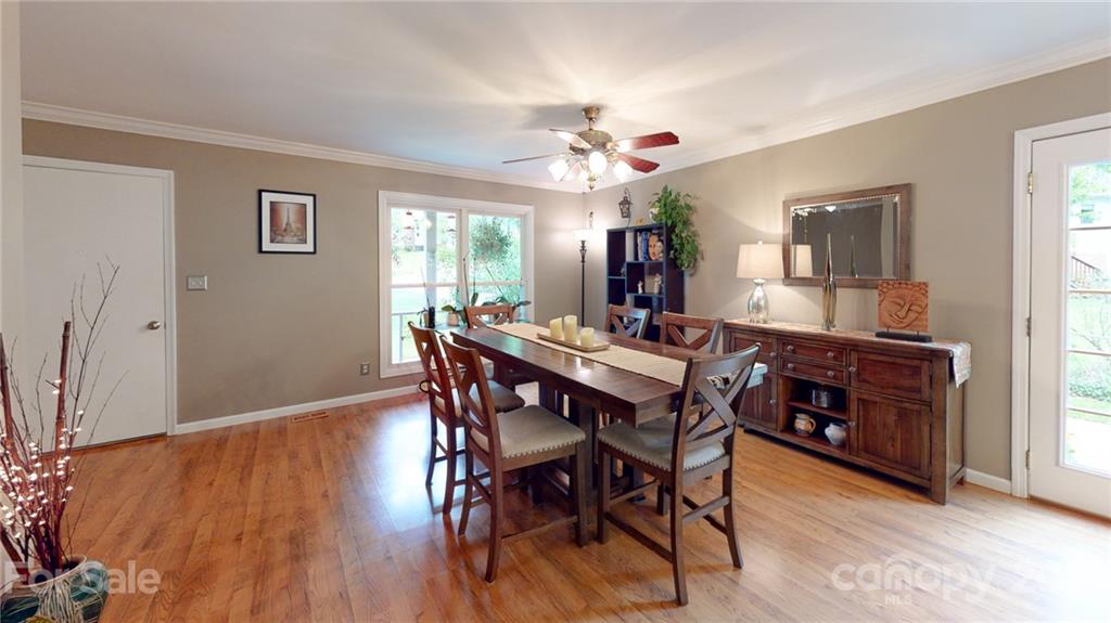 6 Crandon Court Asheville NC 28804