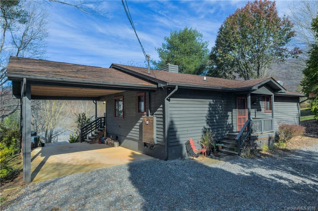 399 Utah Mountain Road Waynesville NC 28785