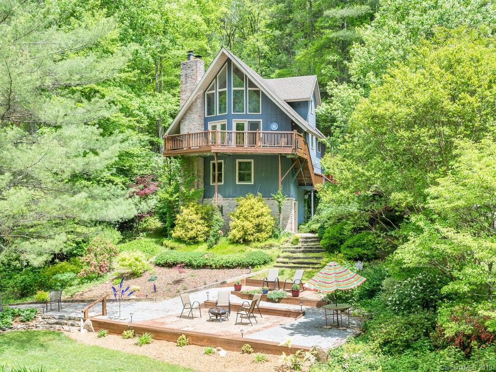 1875 Battle Creek Road Horse Shoe NC 28742