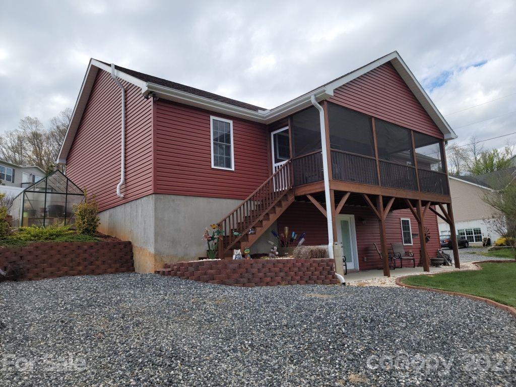 274 Snelson Road Alexander NC 28701