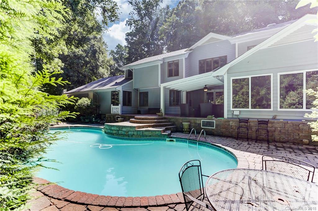 5801 Camden Drive Matthews NC 28104