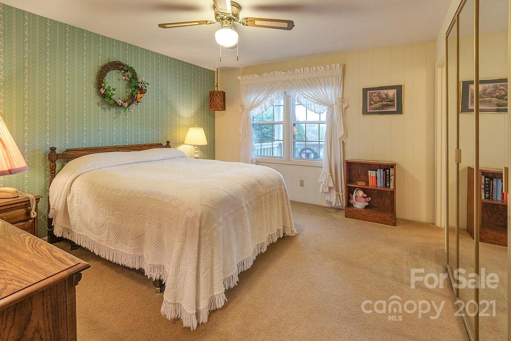 45/47 Brown Road Asheville NC 28806
