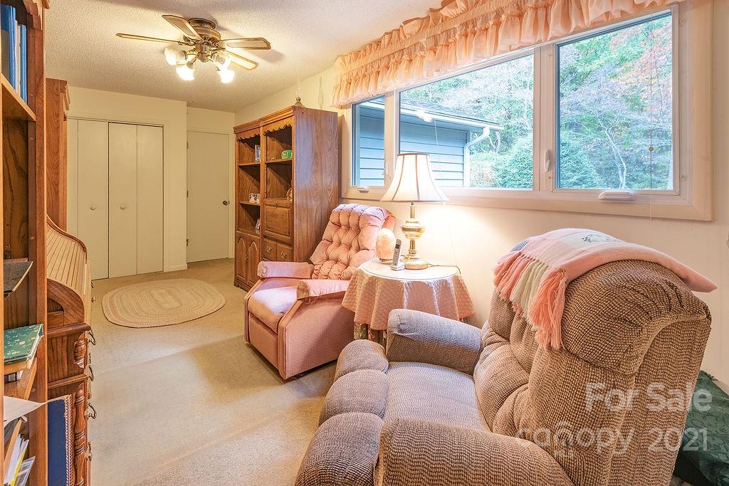 45/47 Brown Road Asheville NC 28806