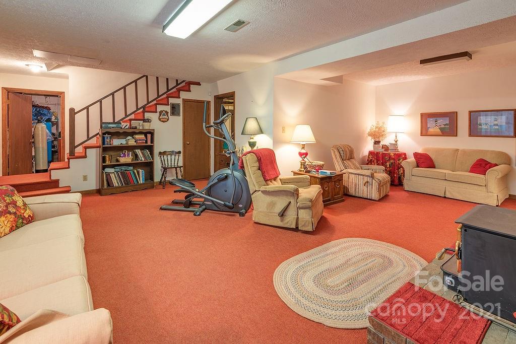 45/47 Brown Road Asheville NC 28806