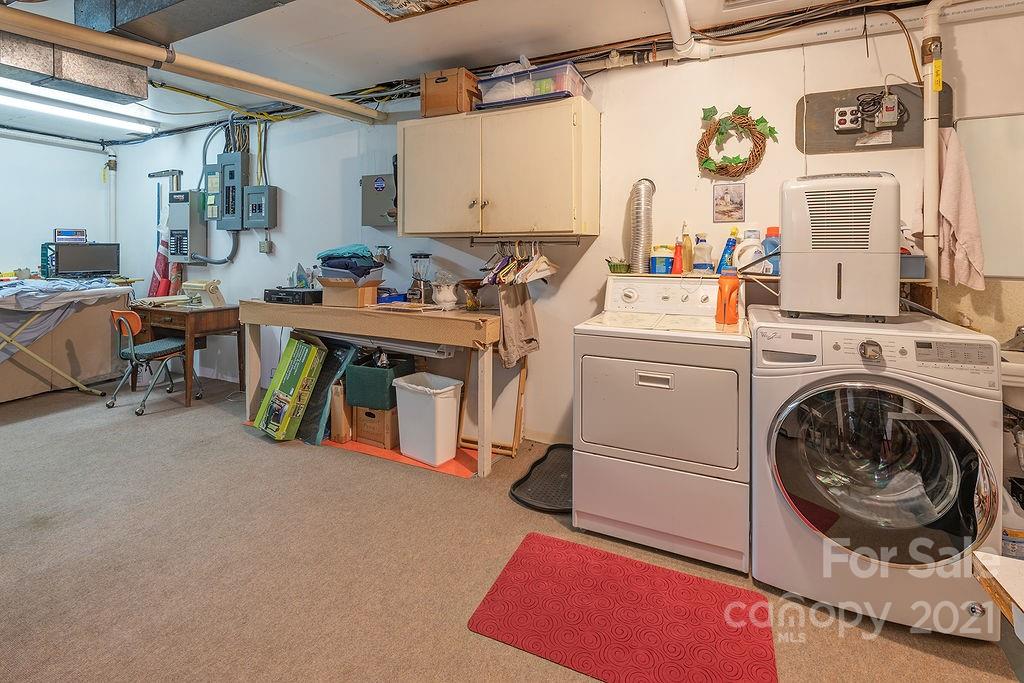 45/47 Brown Road Asheville NC 28806