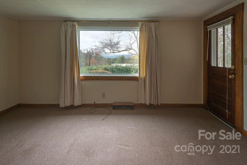 45/47 Brown Road Asheville NC 28806