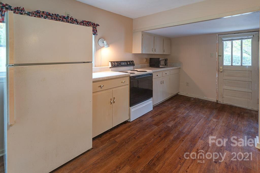 45/47 Brown Road Asheville NC 28806