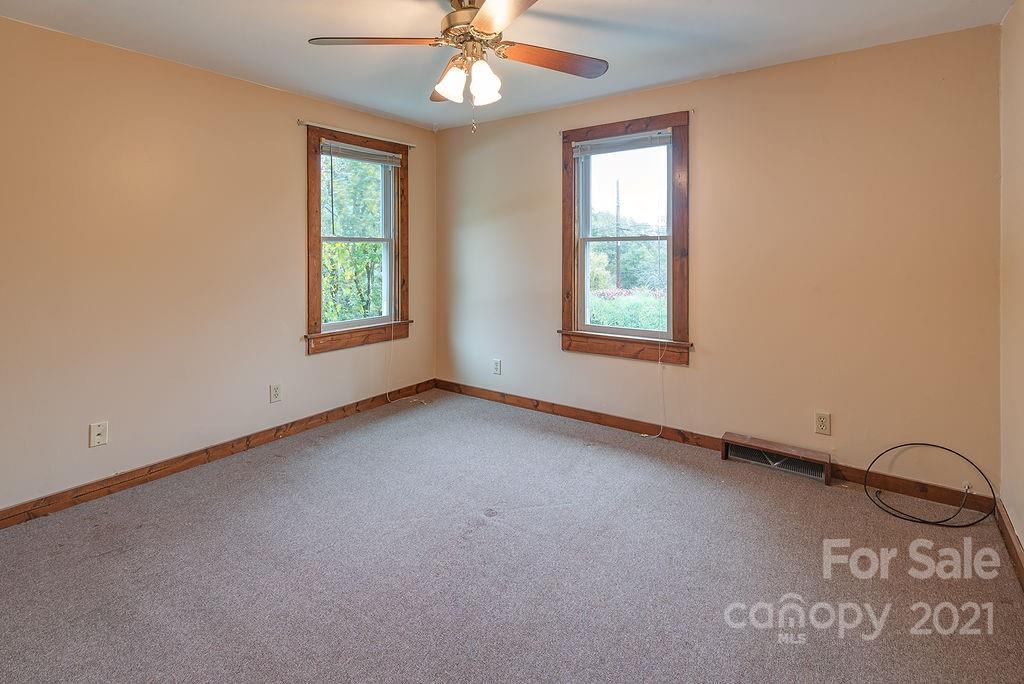 45/47 Brown Road Asheville NC 28806