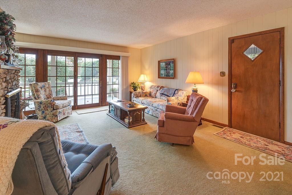 45/47 Brown Road Asheville NC 28806
