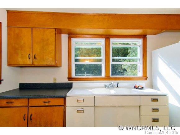 255 Edgewood Road South Asheville NC 28803