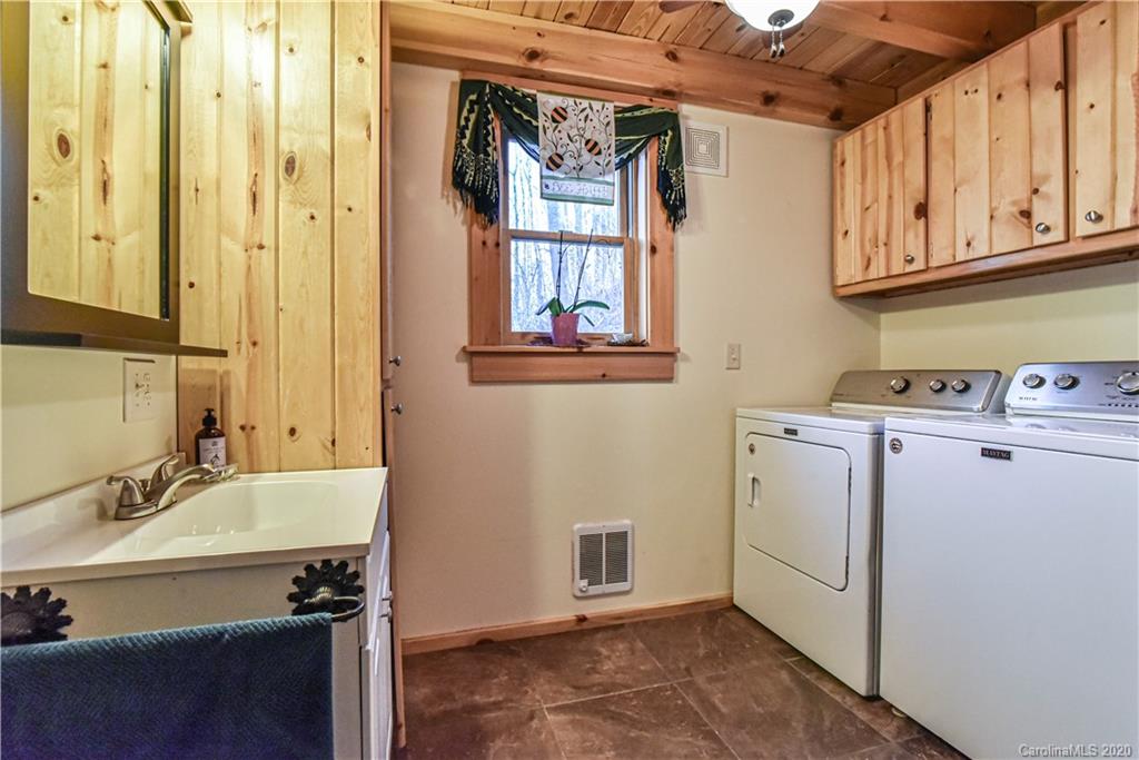 132 Rosewood Lane Marshall NC 28753
