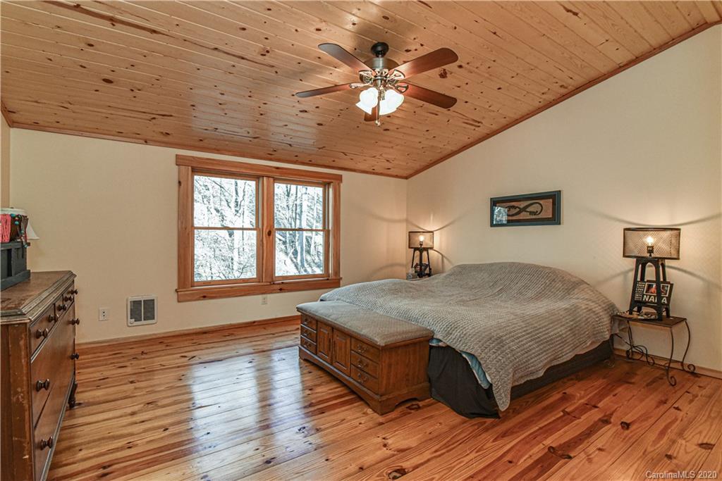 132 Rosewood Lane Marshall NC 28753