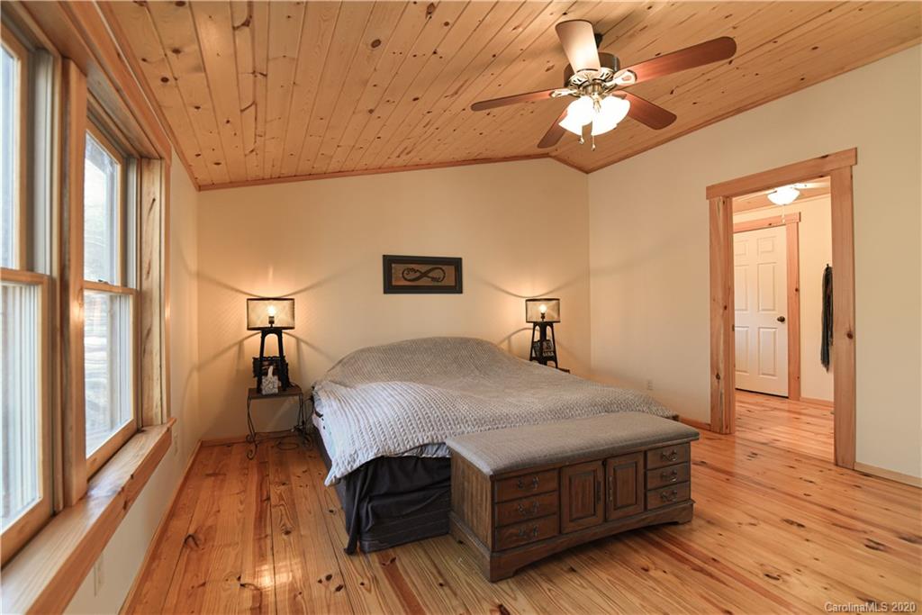 132 Rosewood Lane Marshall NC 28753