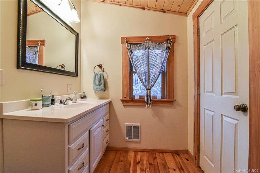 132 Rosewood Lane Marshall NC 28753