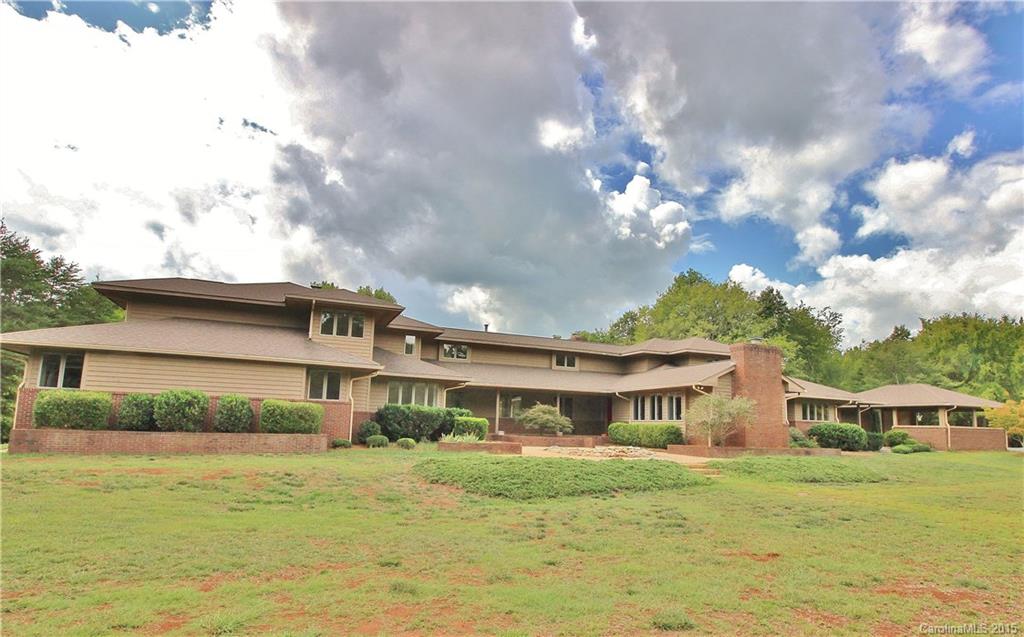 13453 Woody Point Road Charlotte NC 28278